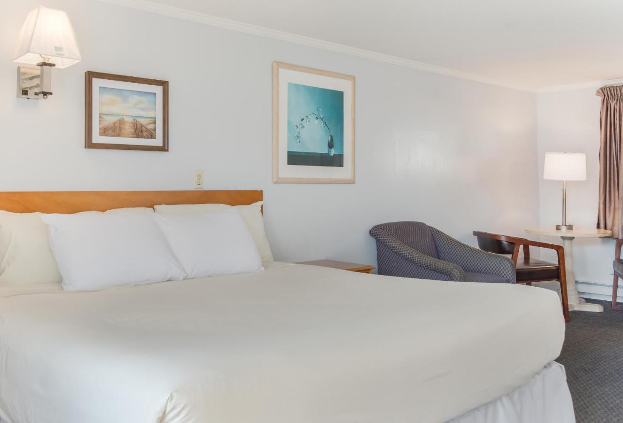 Americas Best Value Inn Hyannis Zewnętrze zdjęcie
