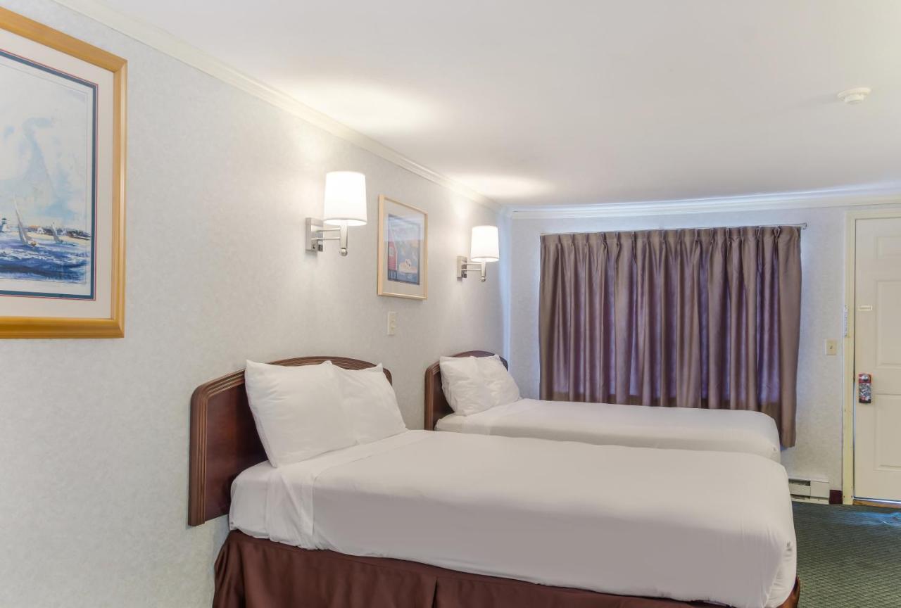 Americas Best Value Inn Hyannis Zewnętrze zdjęcie