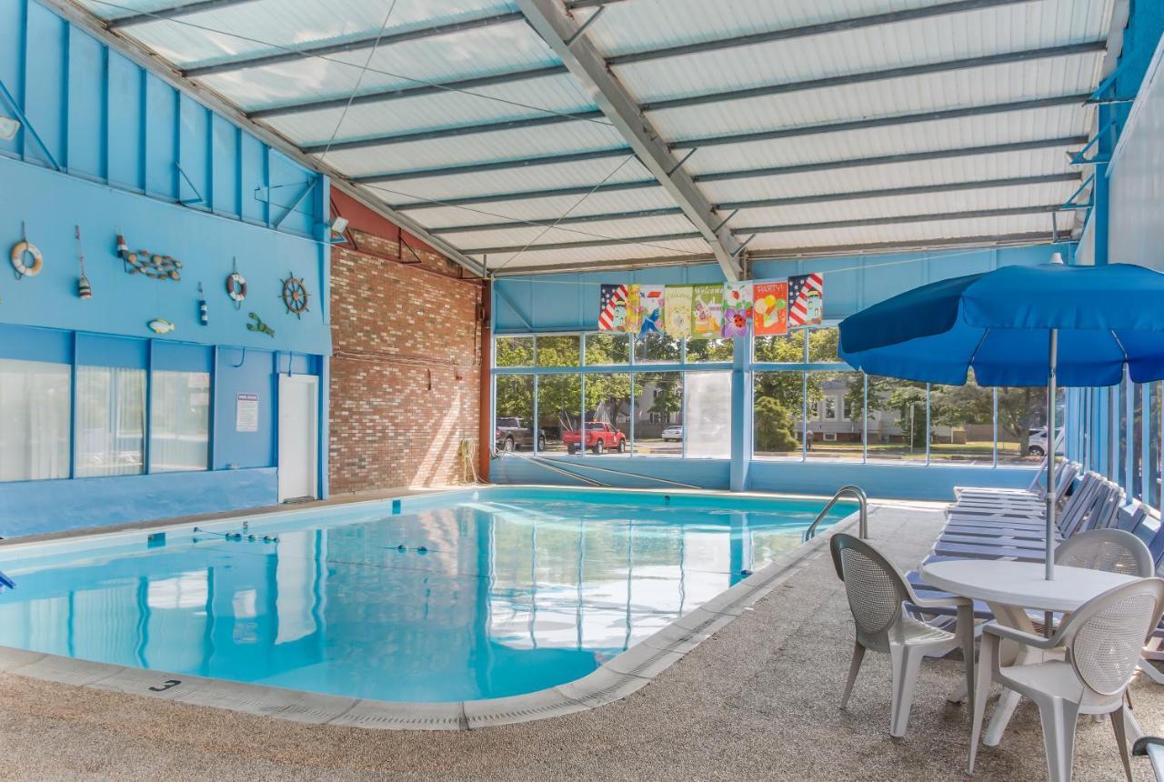 Americas Best Value Inn Hyannis Zewnętrze zdjęcie