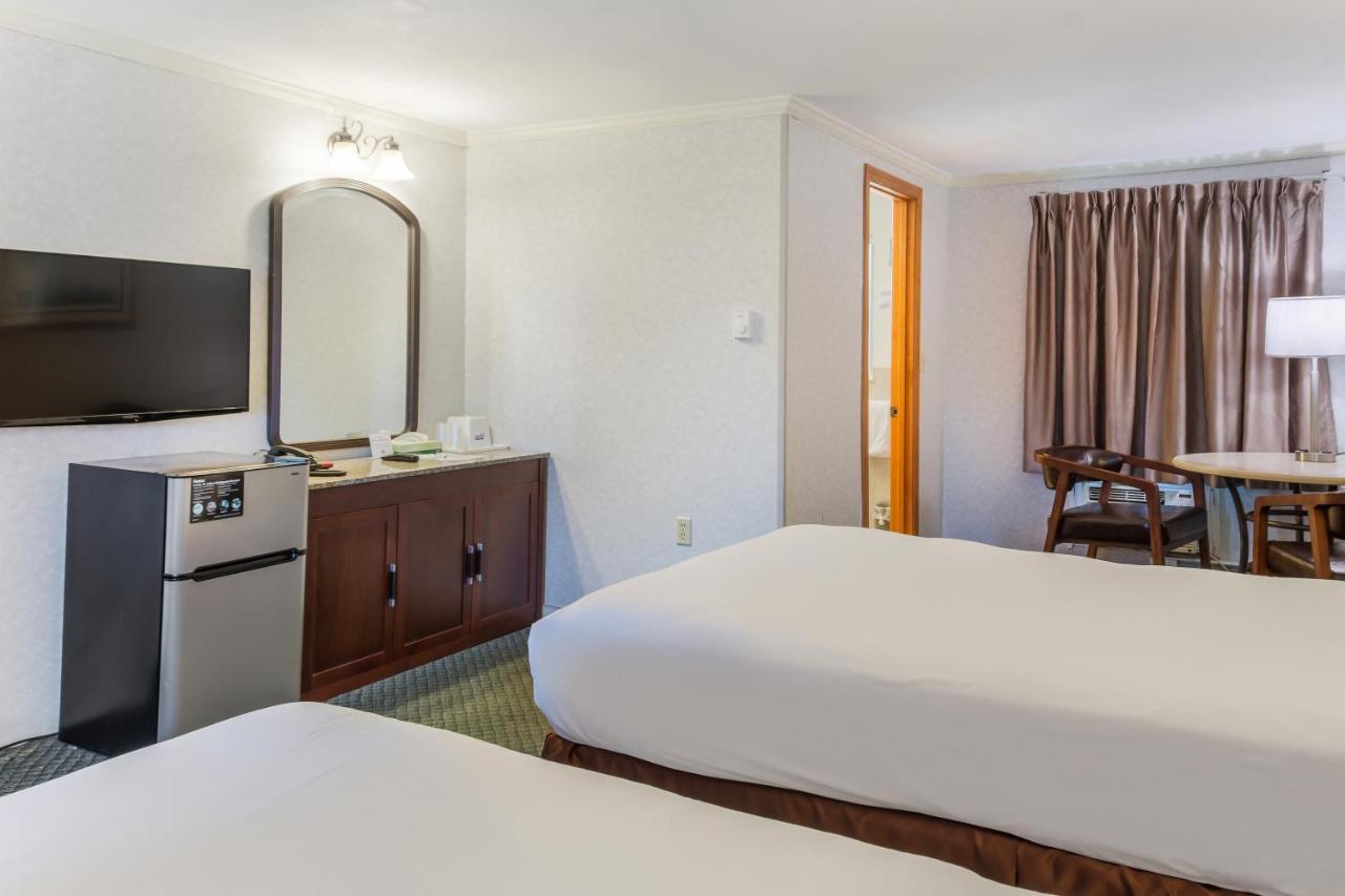 Americas Best Value Inn Hyannis Zewnętrze zdjęcie