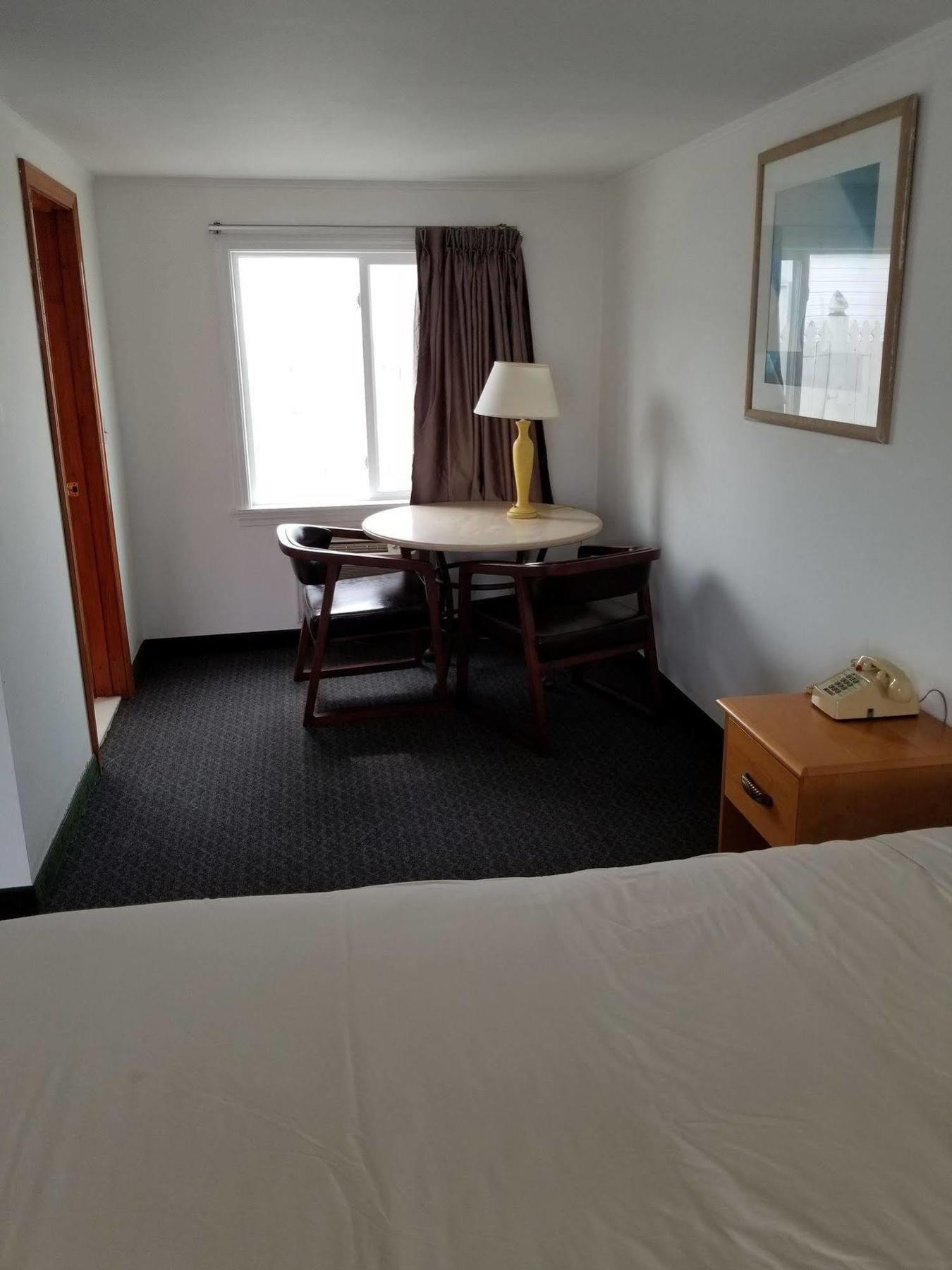 Americas Best Value Inn Hyannis Zewnętrze zdjęcie